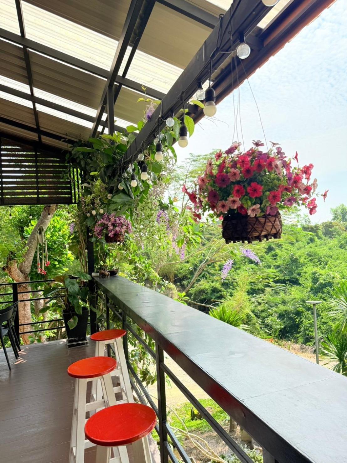 Baan Suan Hill Resort Ban Tha Khun Exteriör bild