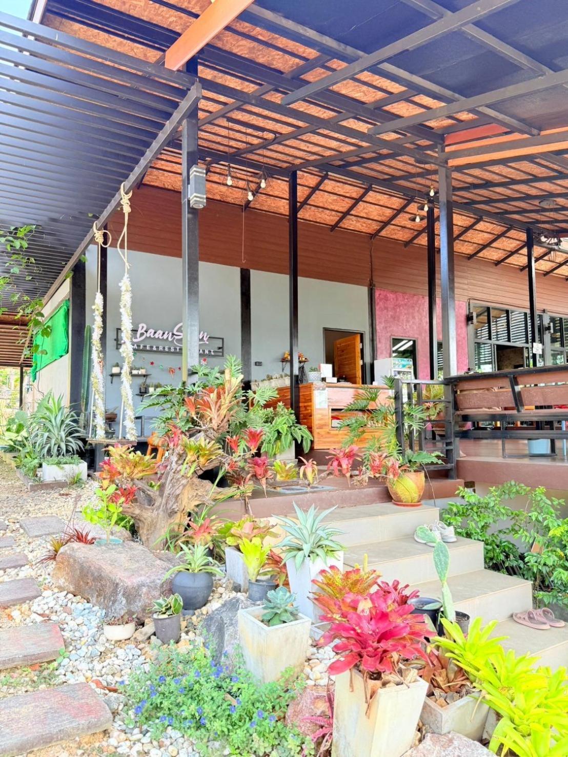 Baan Suan Hill Resort Ban Tha Khun Exteriör bild