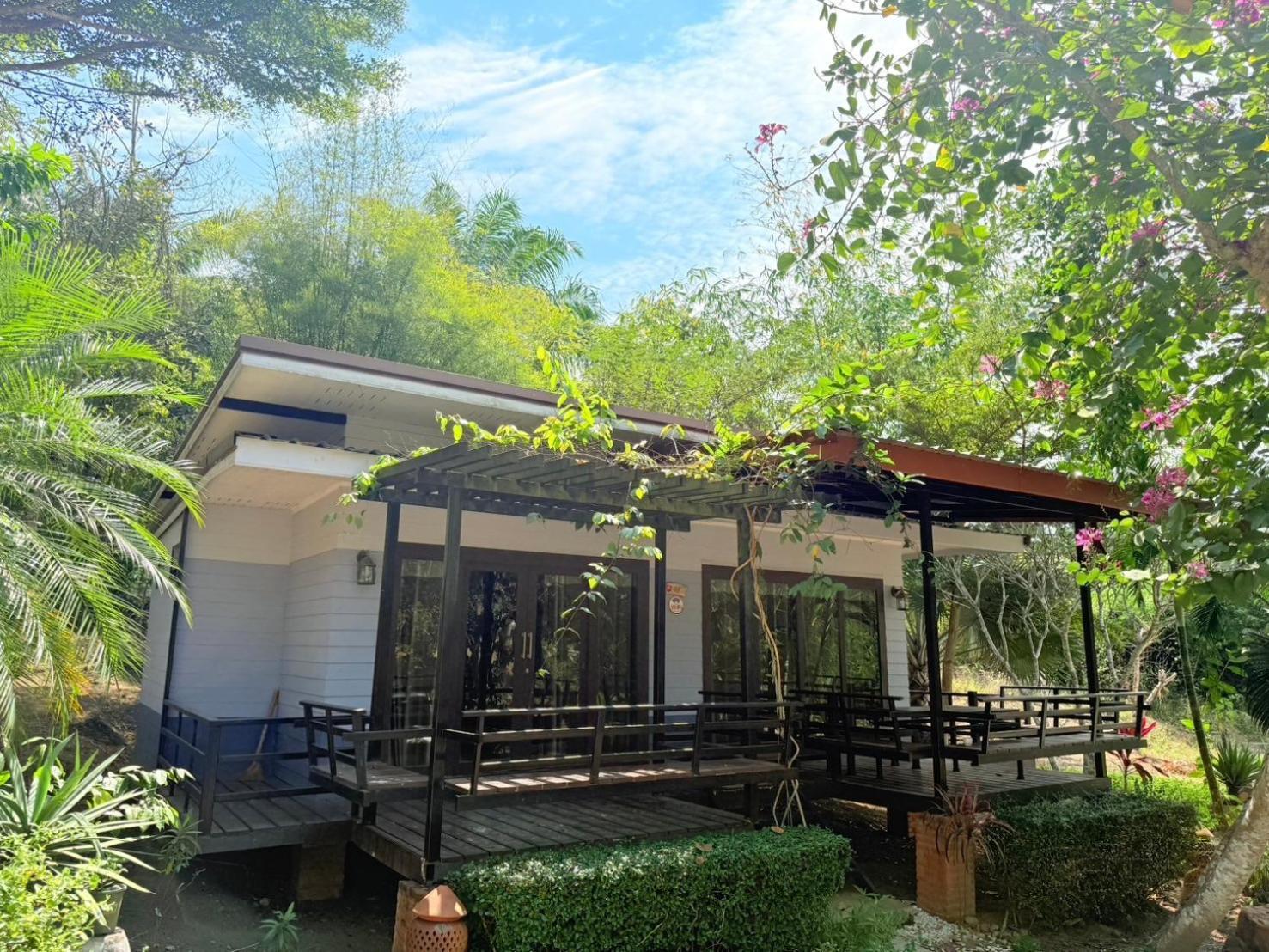 Baan Suan Hill Resort Ban Tha Khun Exteriör bild